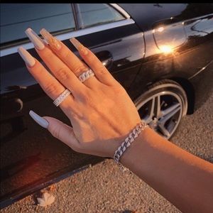 Meet your Posher, Lyss !